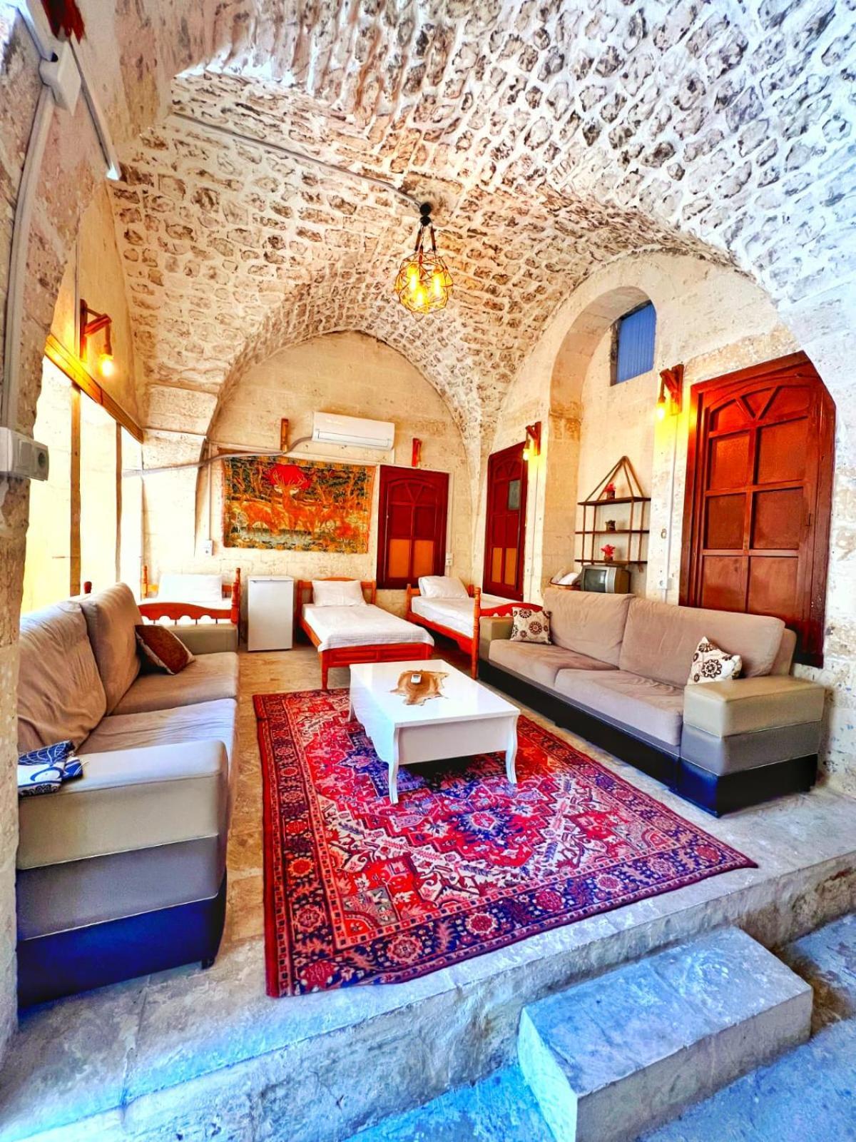 Taskiran Hotel Sanlıurfa Екстериор снимка
